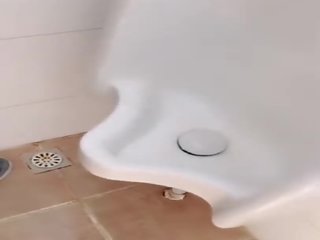 Chinese Cam lassie 刘婷 LiuTing - Public Bathroom