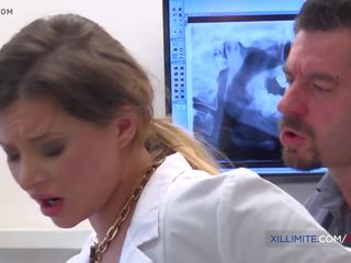 Dentist Anna Polina Anal x rated film with Her Patient: Free dirty film 18