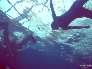 Marusia and Melisa Darkova Underwater Lesbos: Free xxx film 02