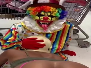 Clown gets cock sucked in party city