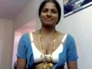 Gorgeous Indian Telugu Shamala Aunty clip Herself To Cu